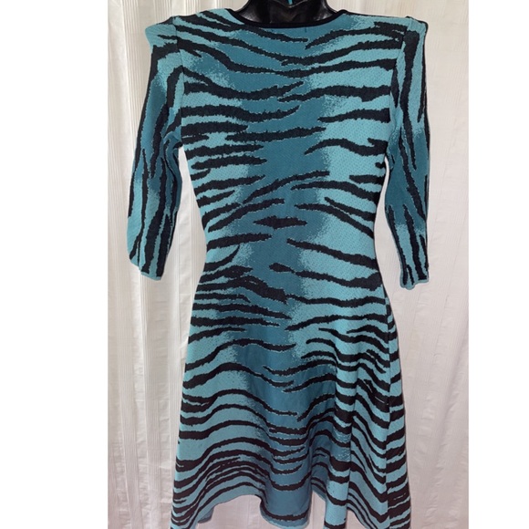 NEW Macy’s Blue MIDI Dress, Size small - Picture 4 of 4